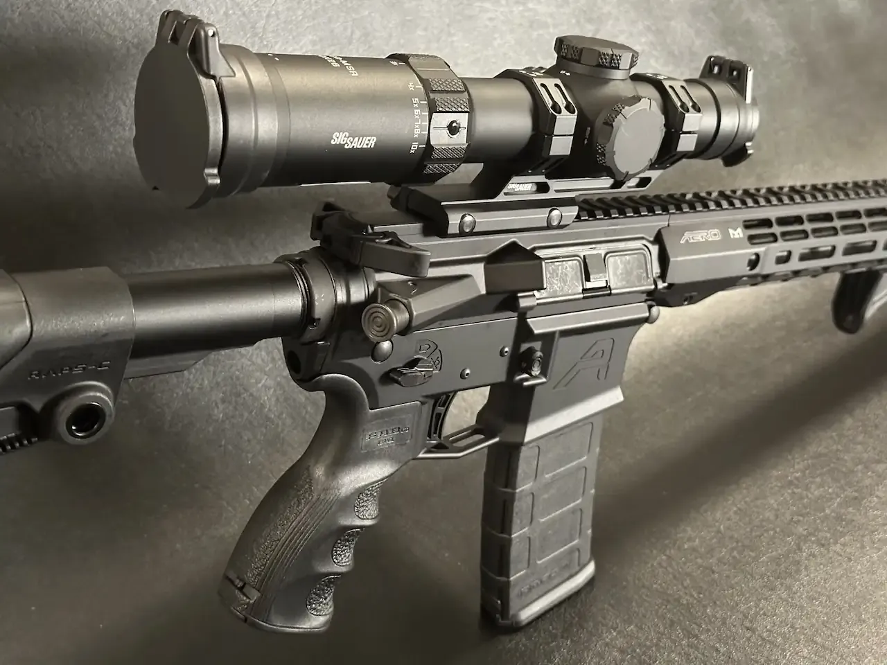 Mounts and Rails Demystified: Weaver, Picatinny, Dovetails, Ring Geometry, Torque, and the Fit Pitfalls That Wreck Zero