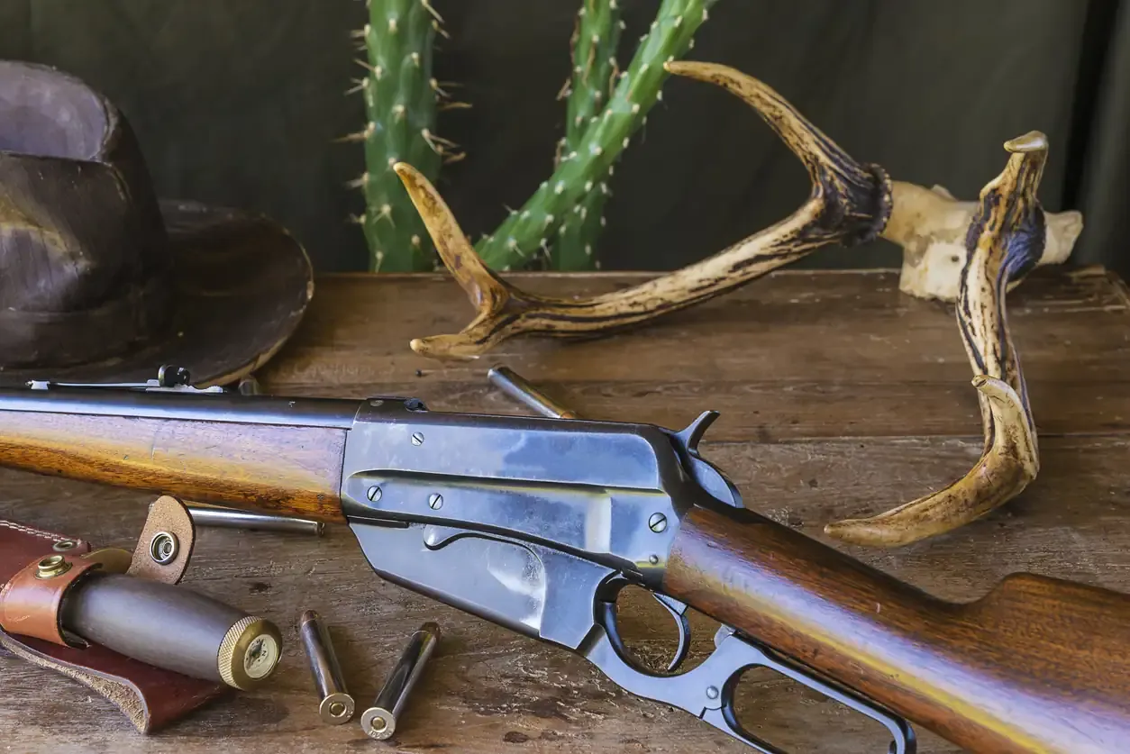 Winchester Model 1895: Browning’s Box‑Magazine Lever, Smokeless Cartridges, Russia’s Order, and What Collectors Should Know