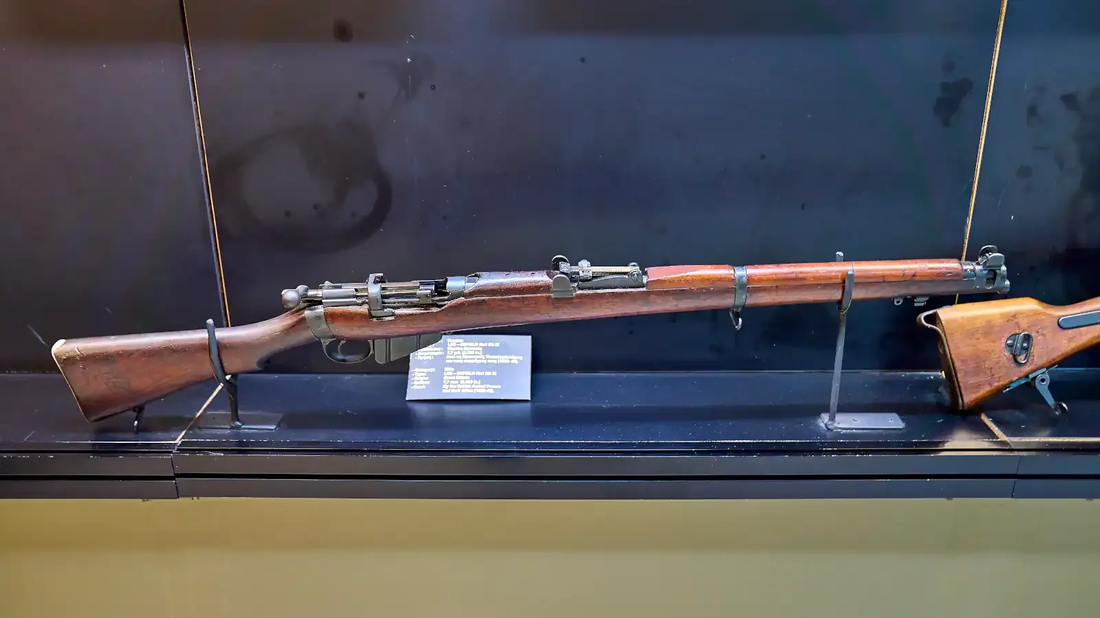Lee-Enfield No. 4 Mk I: Britain’s Wartime Service Rifle