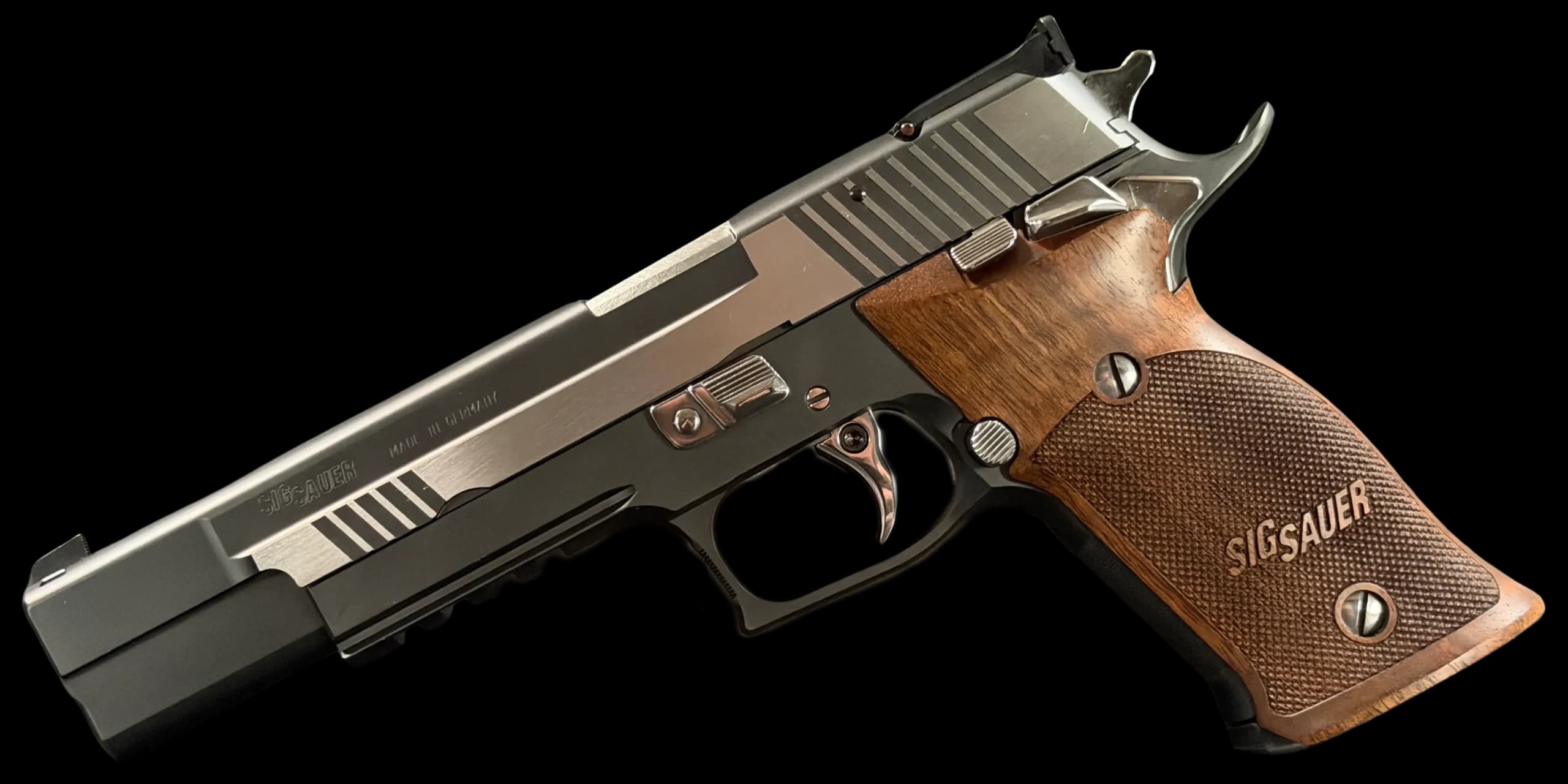 SIG Sauer SIG Sauer P220 S X-Six Black and White - Mastershop .45 ACP Single Action (SAO)