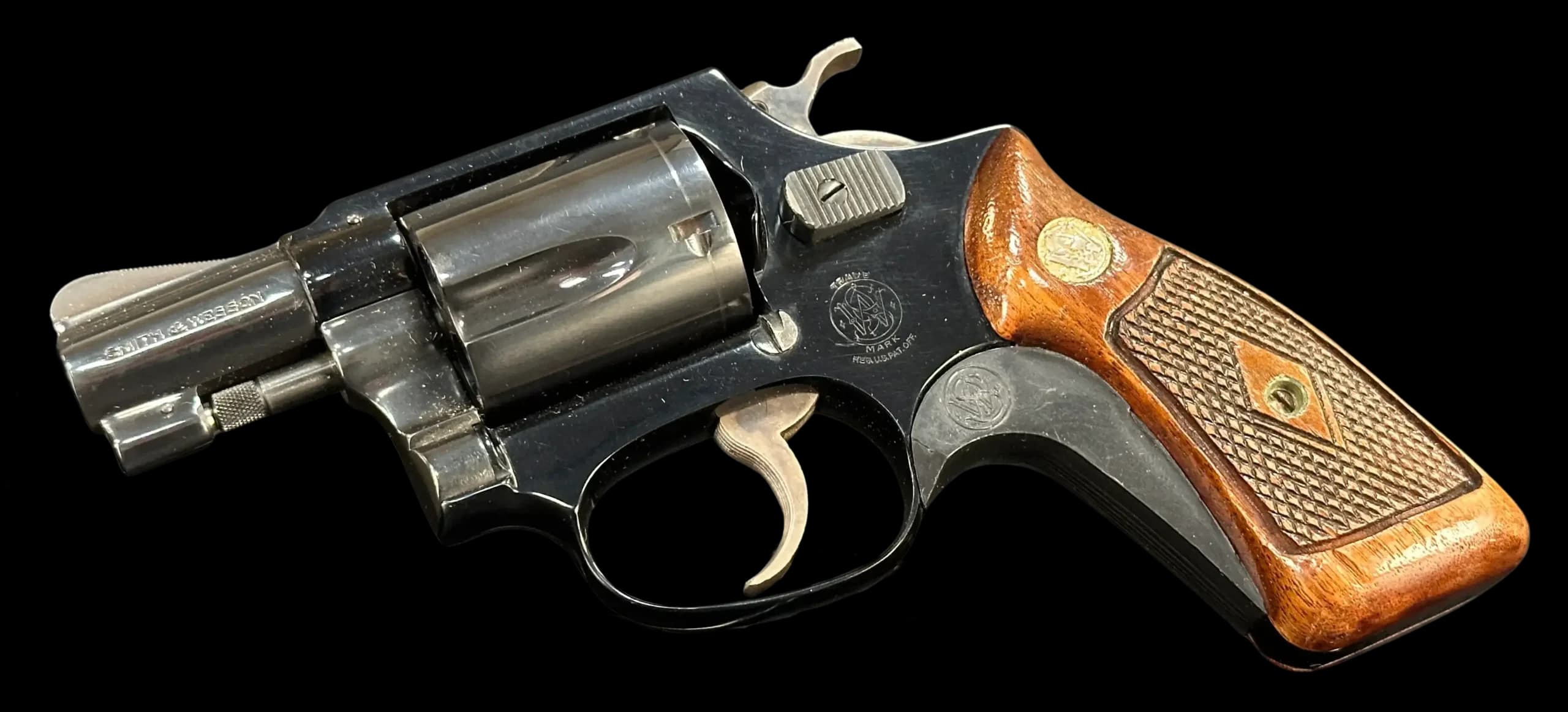 Smith & Wesson Smith & Wesson Model 37 Airweight Chiefs Special .38 Spl Double Action (DA)
