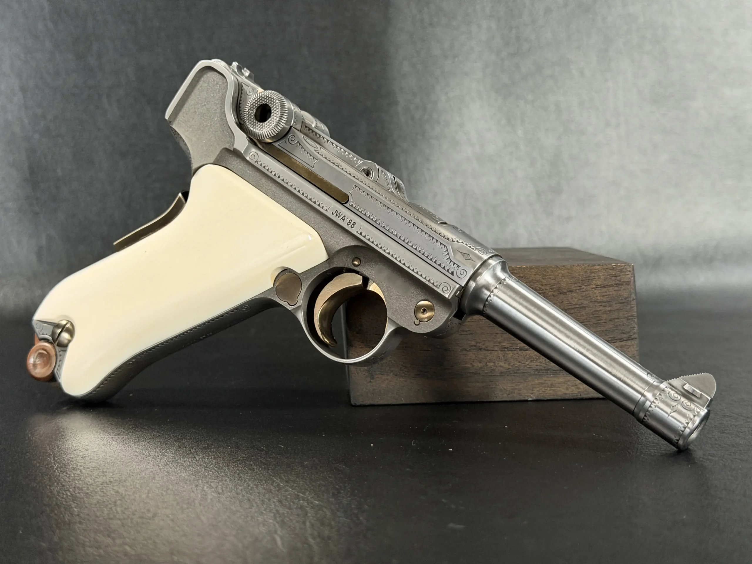mauser iwa p08 luger 88 765mm close up detail
