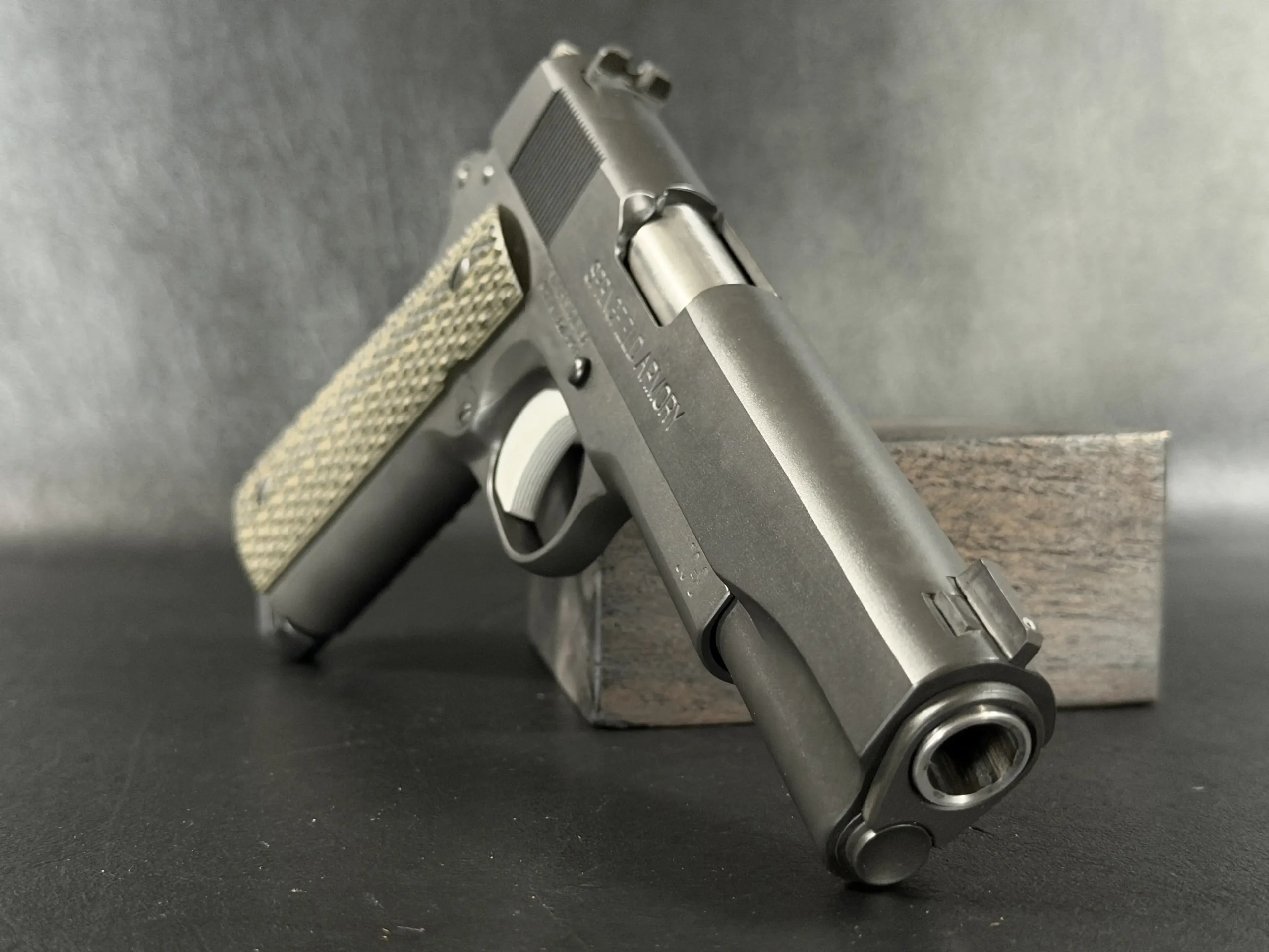Hilton Yam Custom Delta 1911 pistol shown in close-up detail